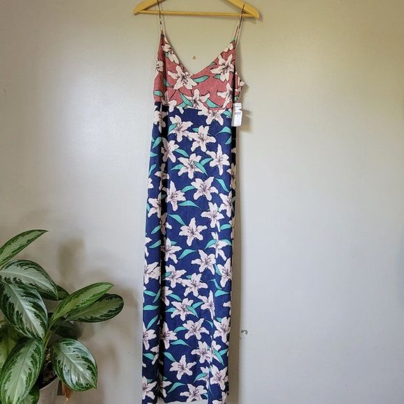 NWT O'NEILL FLORAL V NECK TANK MAXI DRESS SIZE M - Picture 1 of 15